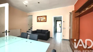 Casa adossada a Manlleu