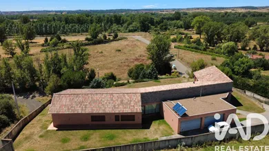 Cottage in Villaquilambre