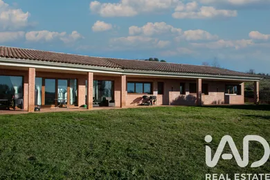Cottage in Villaquilambre
