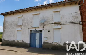 Casa de poble a San Cristóbal de la Polantera