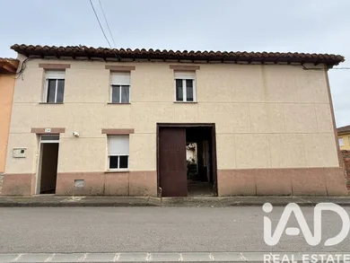 Village house in Cimanes del Tejar