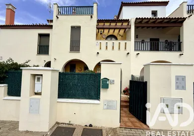 Semi-detached house in Ayamonte