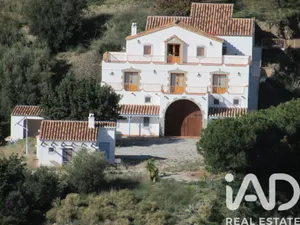 Cortijo en sedella