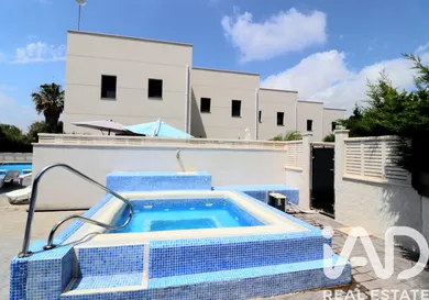 Edificio en Mont-roig del Camp