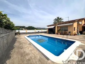 Casa a LLORENÇ DEL PENEDES