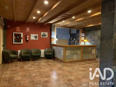 Edificio en Alp