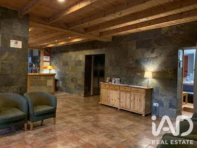 Edificio en Alp