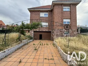 Casa pareada en Villaquilambre