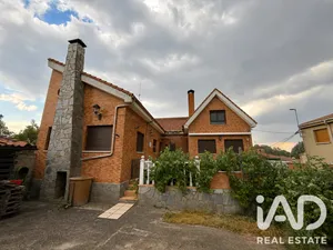 Chalet en Santovenia de la Valdoncina