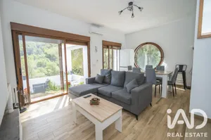 Casa adossada a Santa Eulària des Riu