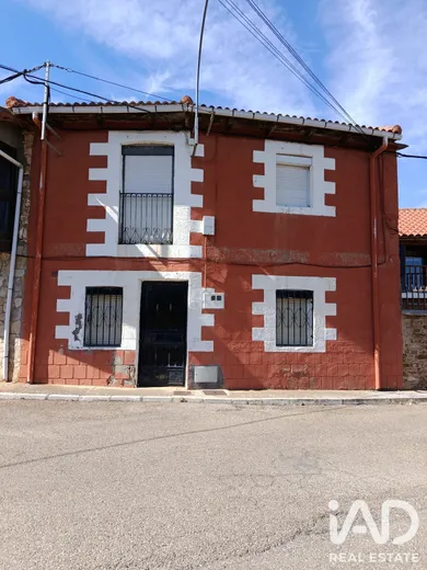 Casa de pueblo en Val de San Lorenzo