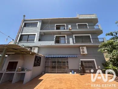 Edificio en Tormos