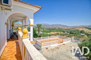 Casa de campo en Álora