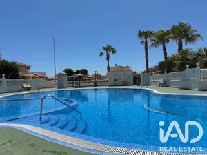 Casa pareada en Orihuela