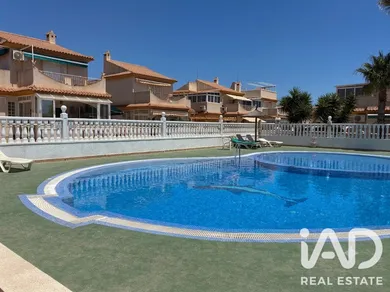 Casa pareada en Orihuela