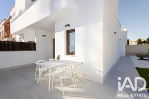 Maison mitoyenne à ORIHUELA 