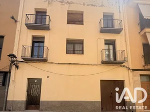 Edificio en La Canonja