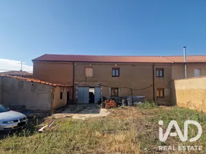 Casa de pueblo en Valverde de la Virgen