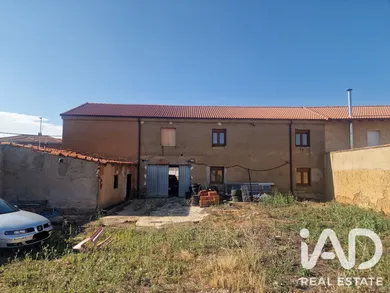 Casa de pueblo en Valverde de la Virgen