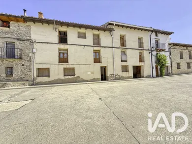 Casa de poble a Fortanete