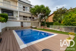 Casa adossada a Castelldefels