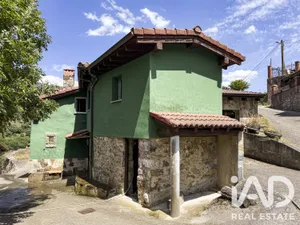 Casa de poble a Quirós