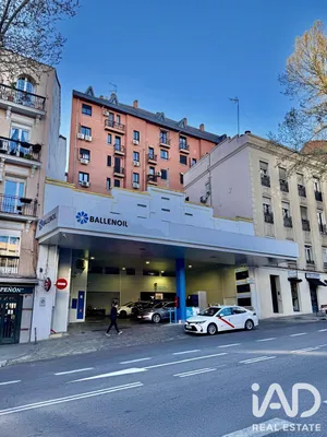 Garage in Madrid