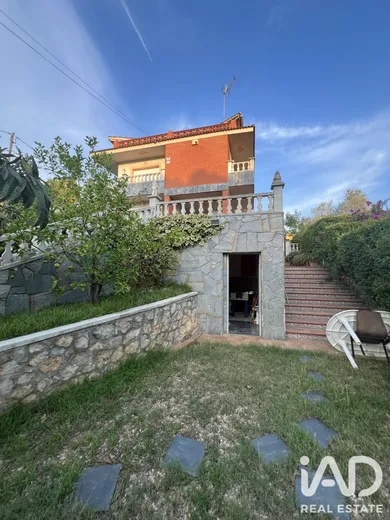 House in Olesa de Bonesvalls