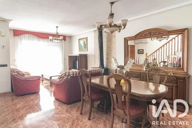 Casa adosada en Orihuela