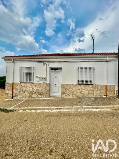 Casa de pueblo en Roperuelos del Páramo