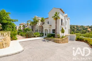 Semi-detached house in Estepona