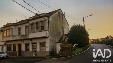 Semi-detached house in Ferrol