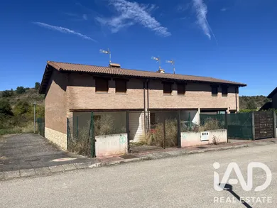 Casa adosada en Merindad de Río Ubierna