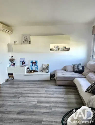 Apartment in Barberà del Vallès