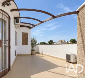 Maison jumelle à Guillena