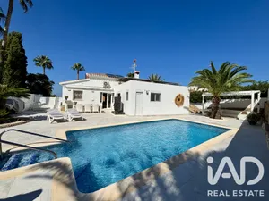Vivienda unifamiliar en Dénia