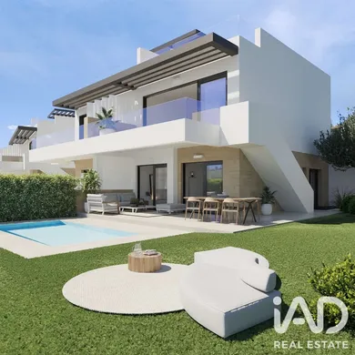Terraced house in Estepona