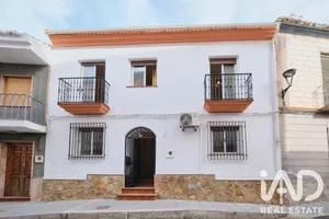 Casa de pueblo en Íllora
