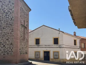 Casa de pueblo en La Nava de Ricomalillo