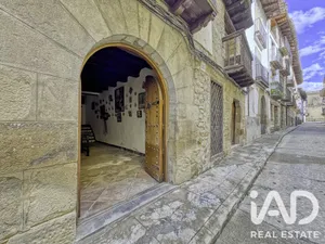 Casa de poble a Rubielos de Mora