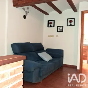 Village house in Roquetes