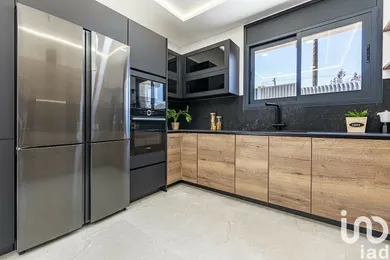 Cottage in Canyelles