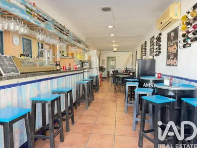 Shop/Premises commercial in Playa de Miramar