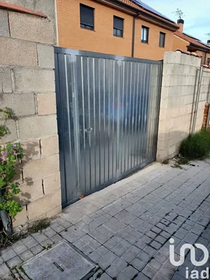 Land in Ciempozuelos