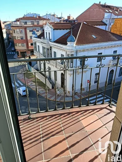 Apartment in La Bañeza