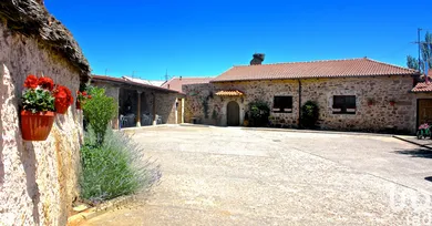 Restaurant in Murias de Rechivaldo