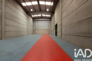 Paredes comerciales en Cervelló