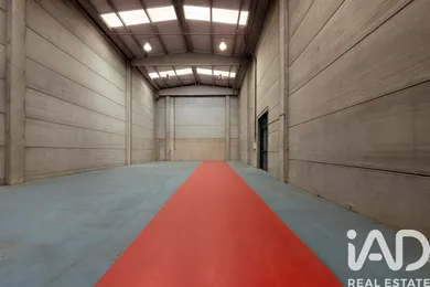 Murs comercials a Cervelló