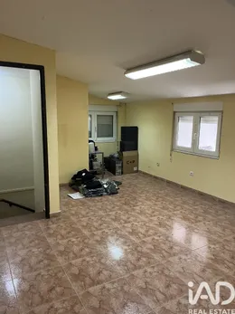 Business premises in Pobladura de Pelayo García