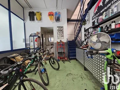 Boutique/Local commercial à Poligono Industrial Juncaril